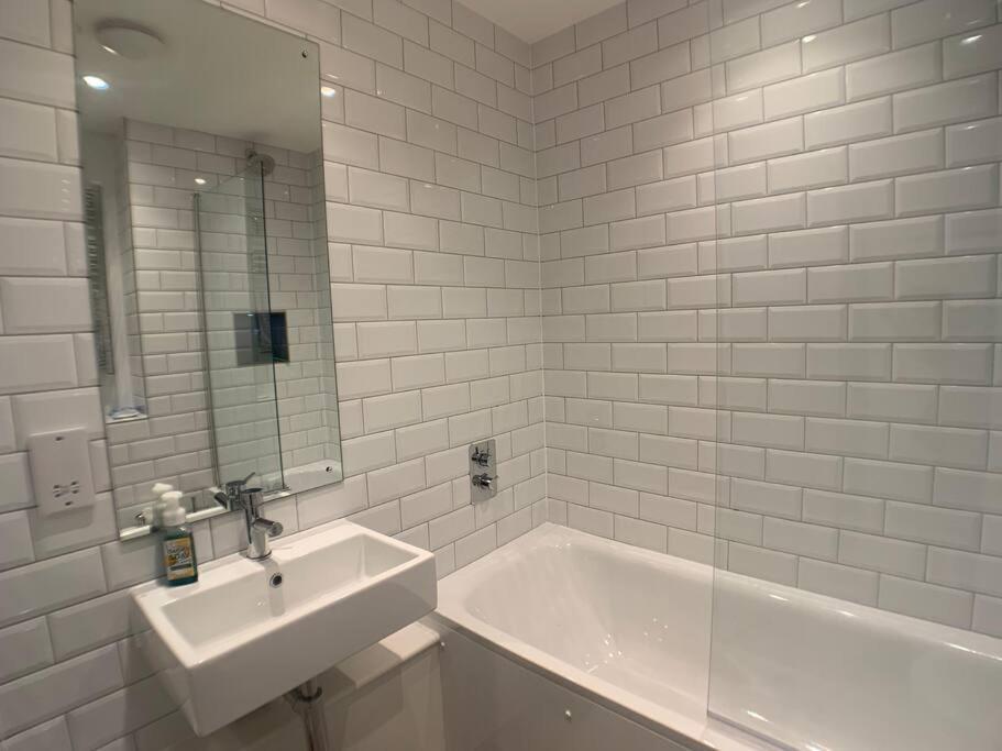 Lovely Central Bournemouth Flat 10 Minute To Beach Lejlighed Eksteriør billede